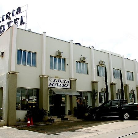 Licia Hotel Joao Pinheiro Exterior photo