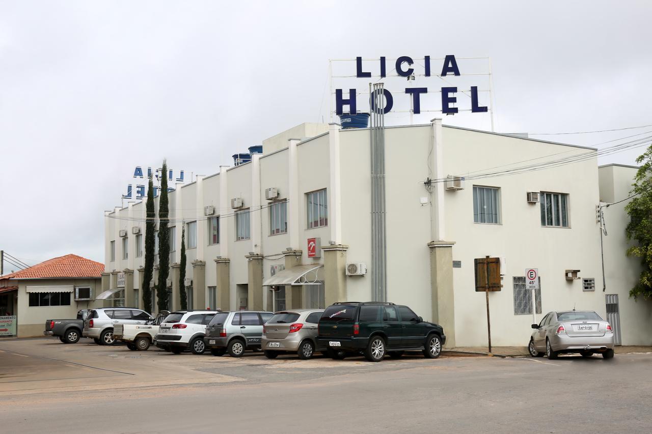 Licia Hotel Joao Pinheiro Exterior photo