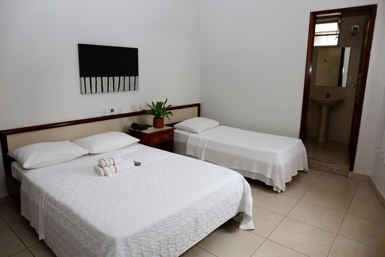 Licia Hotel Joao Pinheiro Exterior photo
