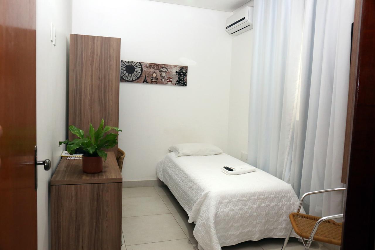 Licia Hotel Joao Pinheiro Exterior photo
